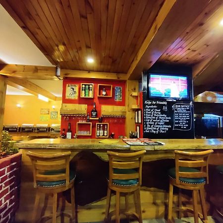 The Whispering Inn Resort And Bar Манали Экстерьер фото