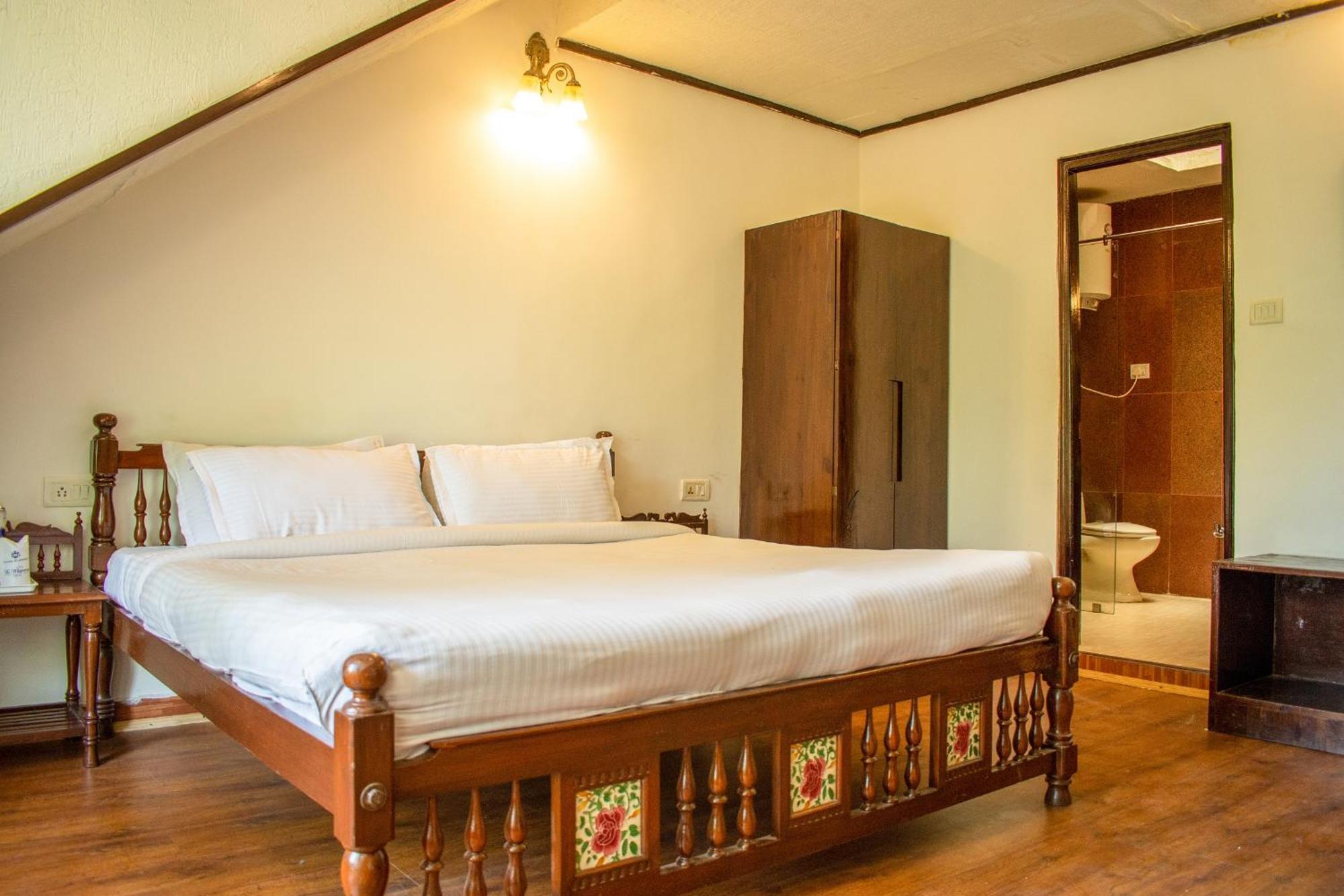 The Whispering Inn Resort And Bar Манали Экстерьер фото