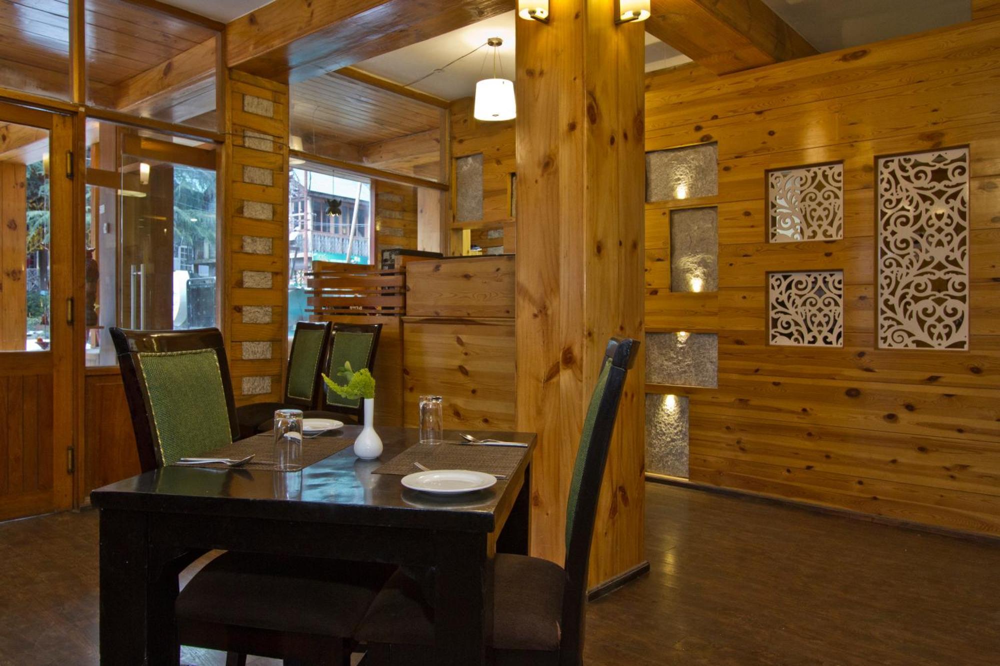 The Whispering Inn Resort And Bar Манали Экстерьер фото